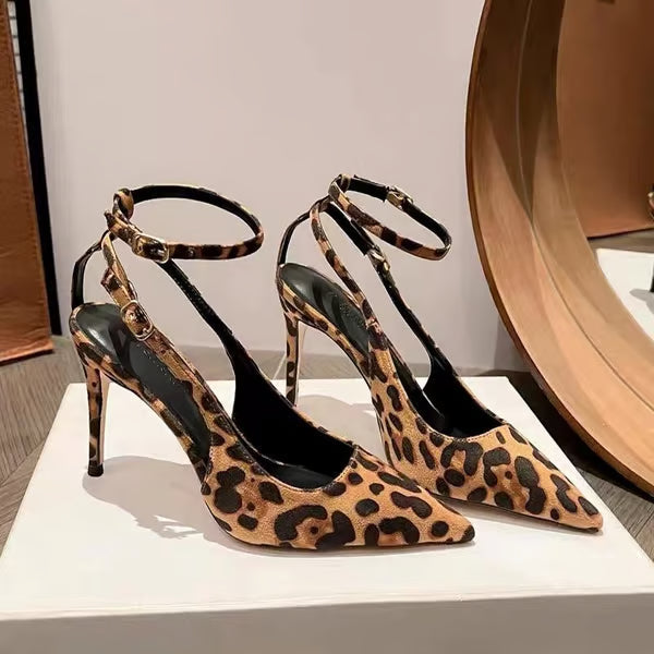 Leopard print high heels🐆