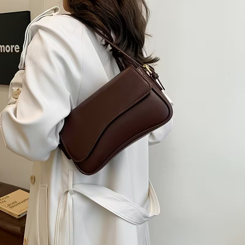 Elegant Adjustable Crossbody Mini Bag with Zipper Closure