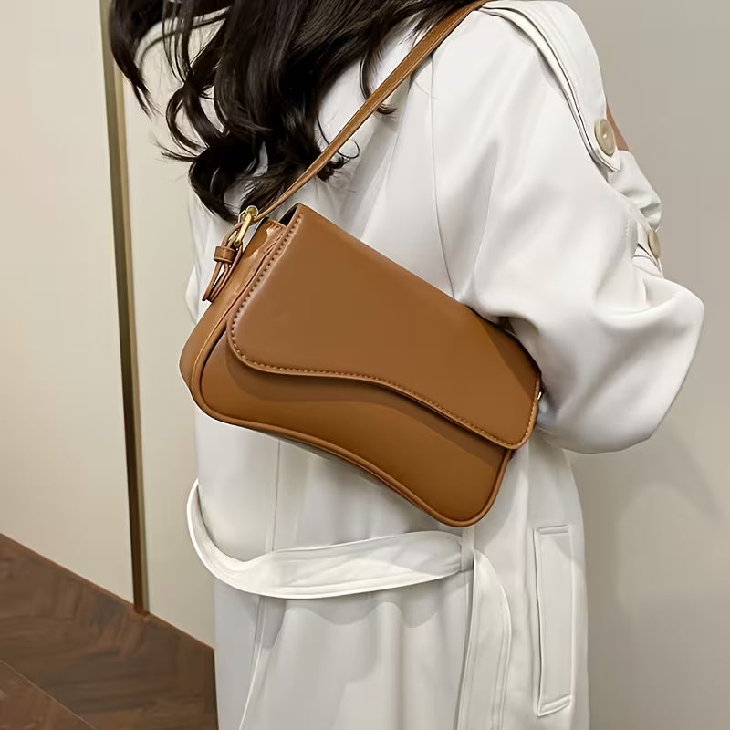 Elegant Adjustable Crossbody Mini Bag with Zipper Closure
