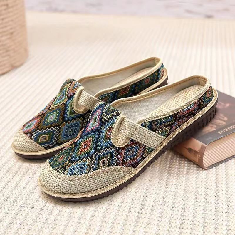 Beijing Ladies' Soft-Soled Casual Slip-On Shoes