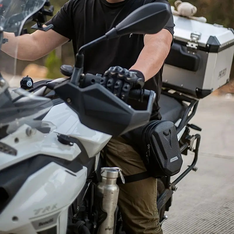 Adjustable EVA Motorcycle Leg Bag with Zipper Closure