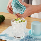 Silicone ice cube mold, easy to use and durable, suitable for making ice cubes