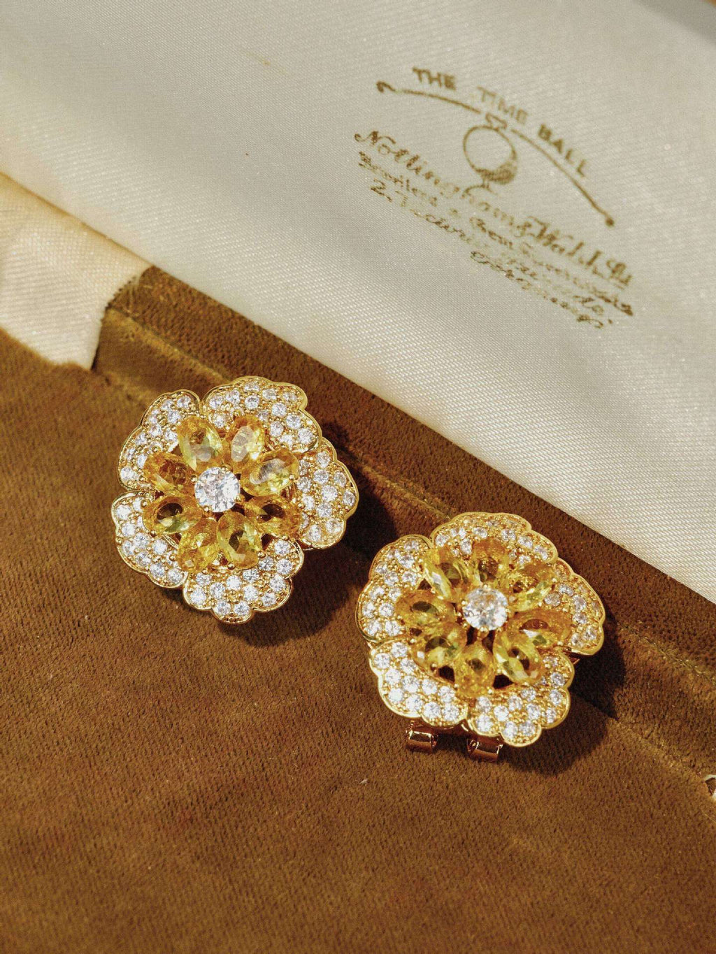Green Field & Star Cluster – 1950s High Jewelry Turquoise and Green Stone  & Clip-on Earrings