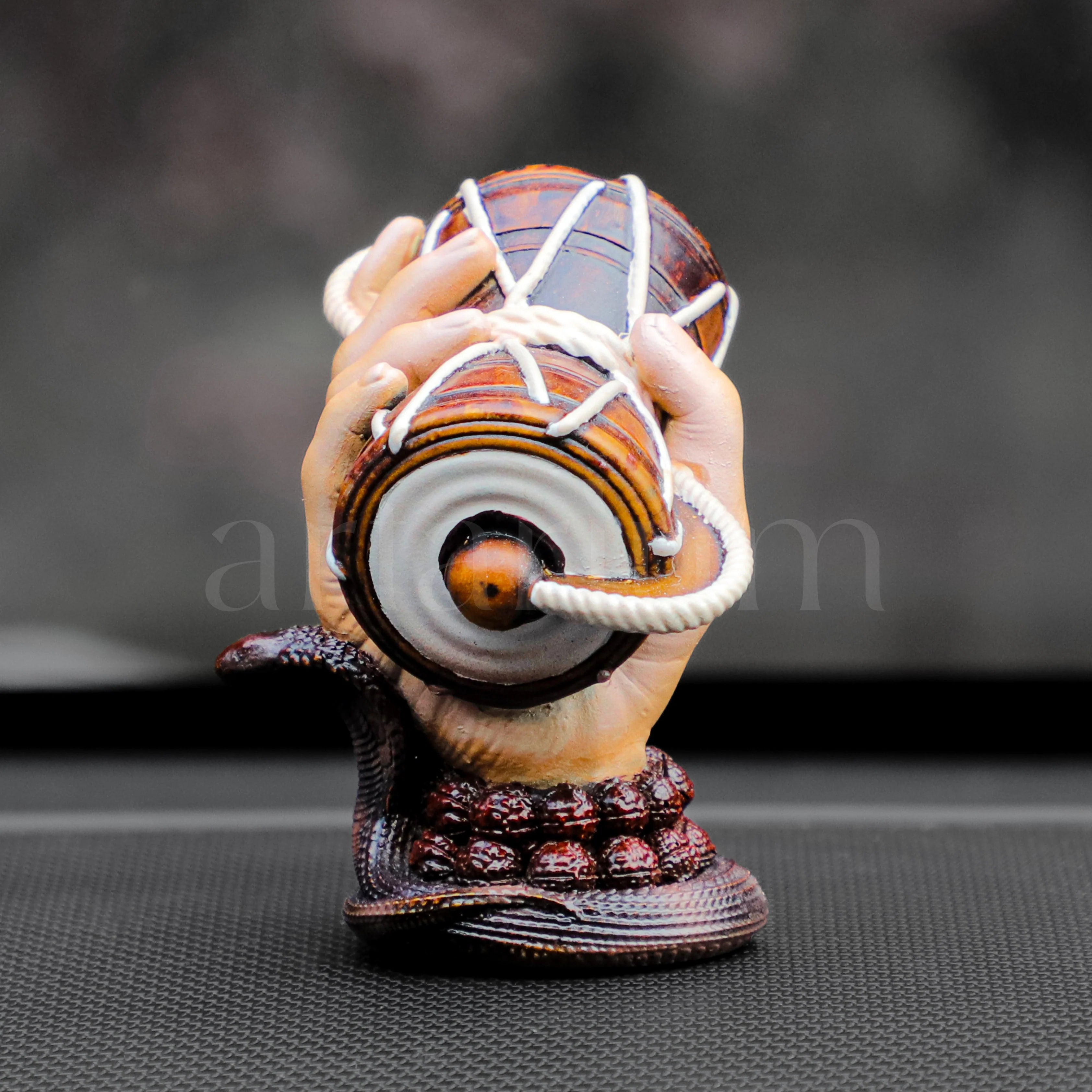शिव दमरू कार डैशबोर्ड