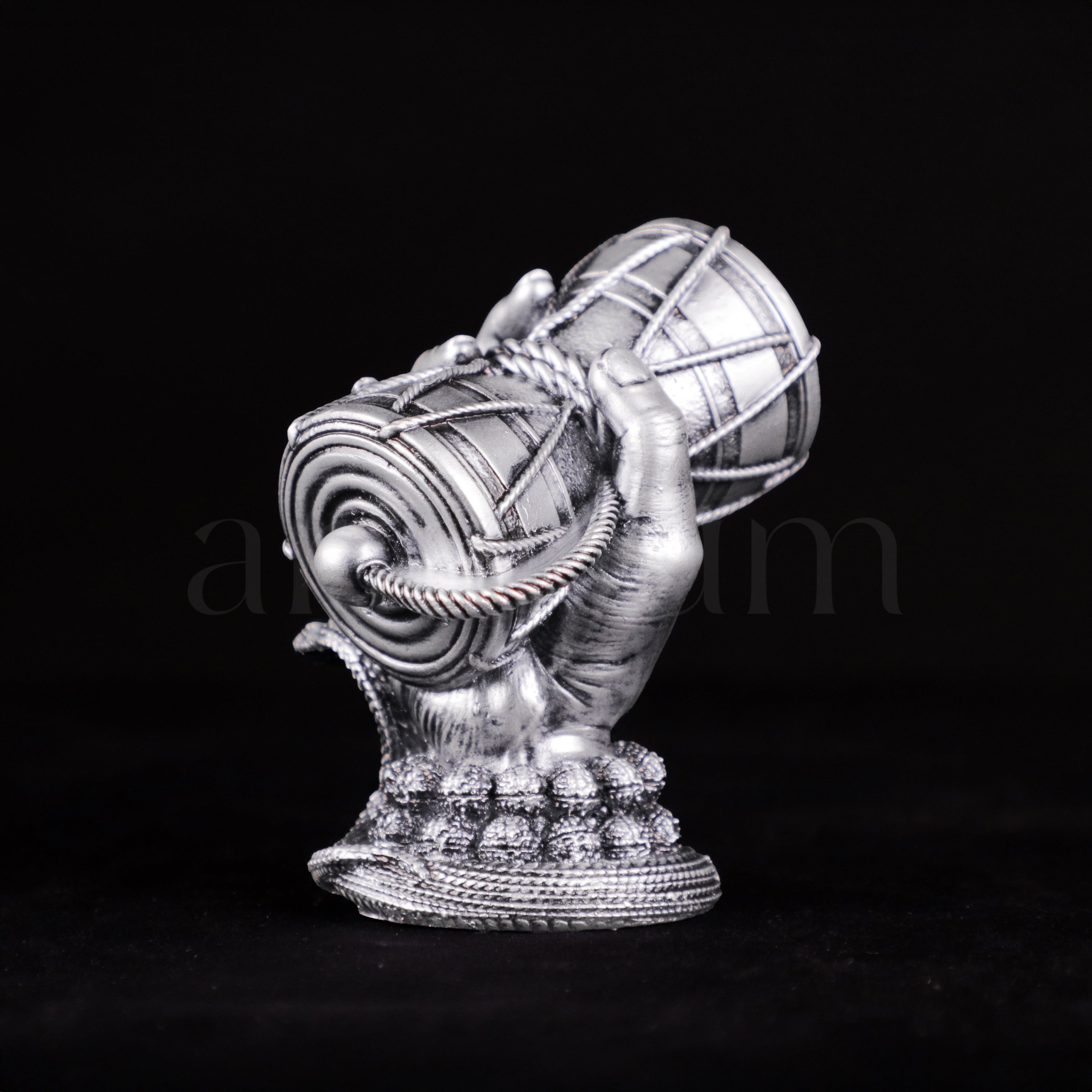 शिव दमरू कार डैशबोर्ड