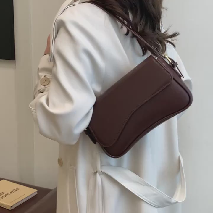 Elegant Adjustable Crossbody Mini Bag with Zipper Closure